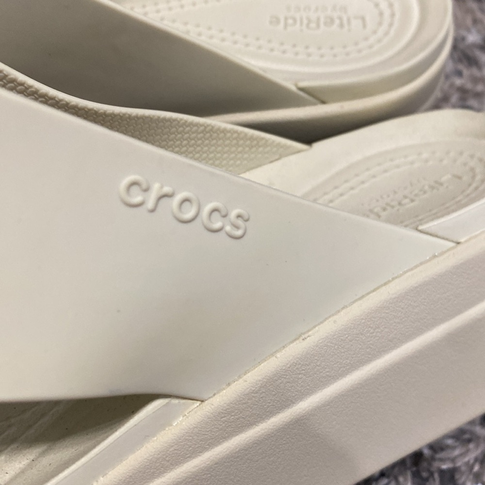 CROCS Women's Off-White cream Platform flip flop Sandals sz W11 - Picture 4 of 9